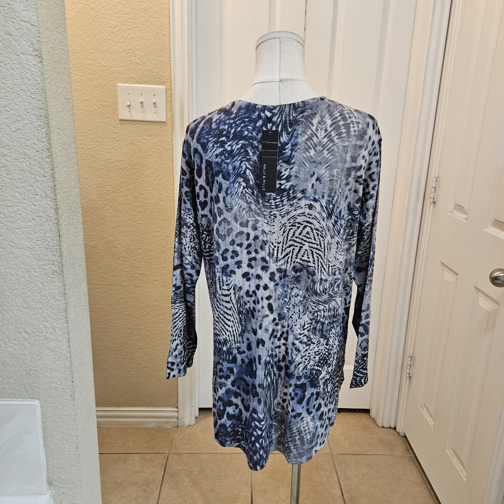 Nally & Millie Blue Mixed Animal Print Knit Top – Size L/XL NWT - Picture 4 of 13